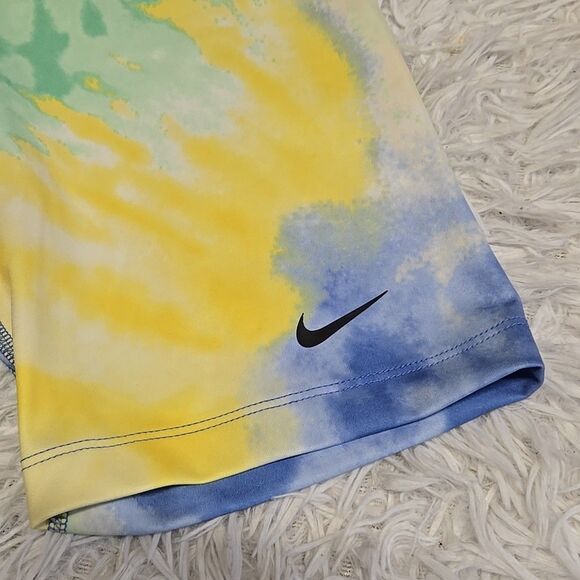 Nike Womens Mid Rise 7" Tie Dye Training Shorts Size XS Bike Dri-Fit Stretch - Picture 2 of 9